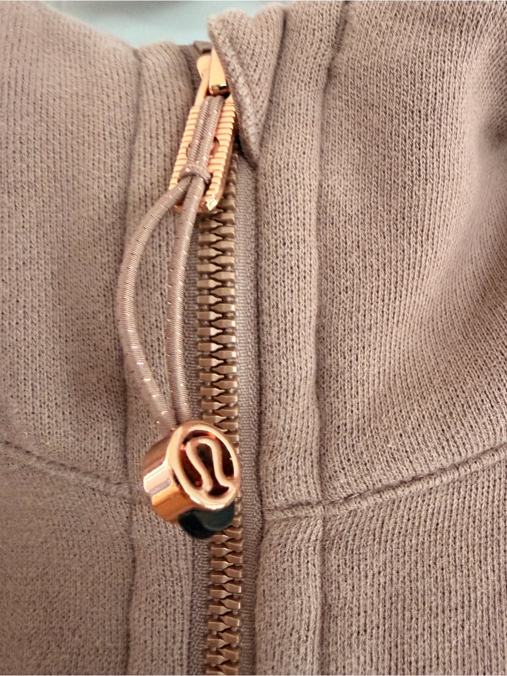 Lululemon Scuba Oversized Half-Zip Hoodie with gold size m/l - Picture 4 of 5